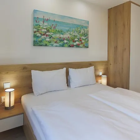 Apartment Admiral Luxury Iii By Bltn Siofok