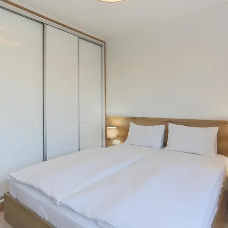 Admiral Luxury Iii By Bltn Siófok