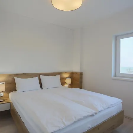 Admiral Luxury Iii By Bltn Apartman