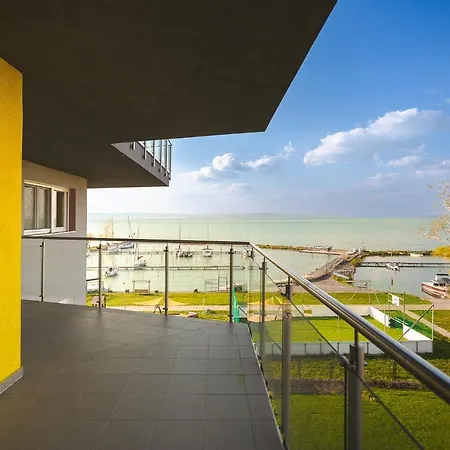 Admiral Luxury Iii By Bltn * Siófok