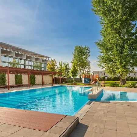 Admiral Luxury Iii By Bltn